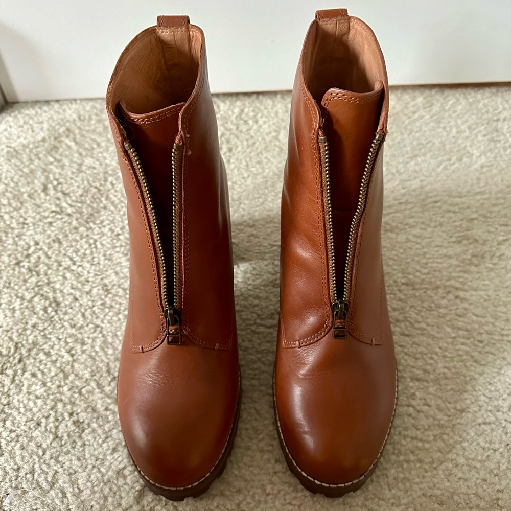 Madewell The Alyce Zip-Front Lugsole Boot in Dried Maple - Picture 11 of 11